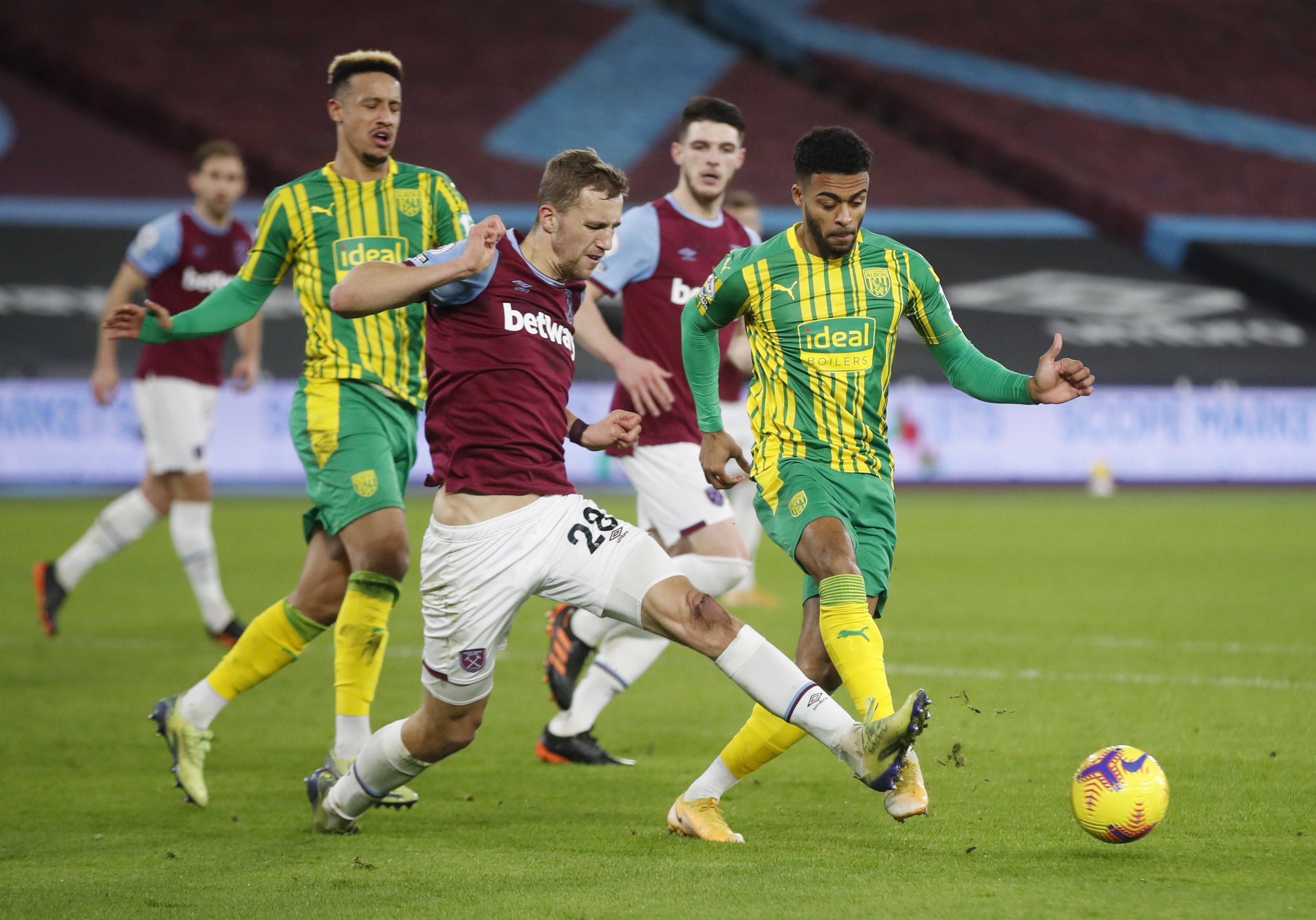 利亚足球带 利亚足球带